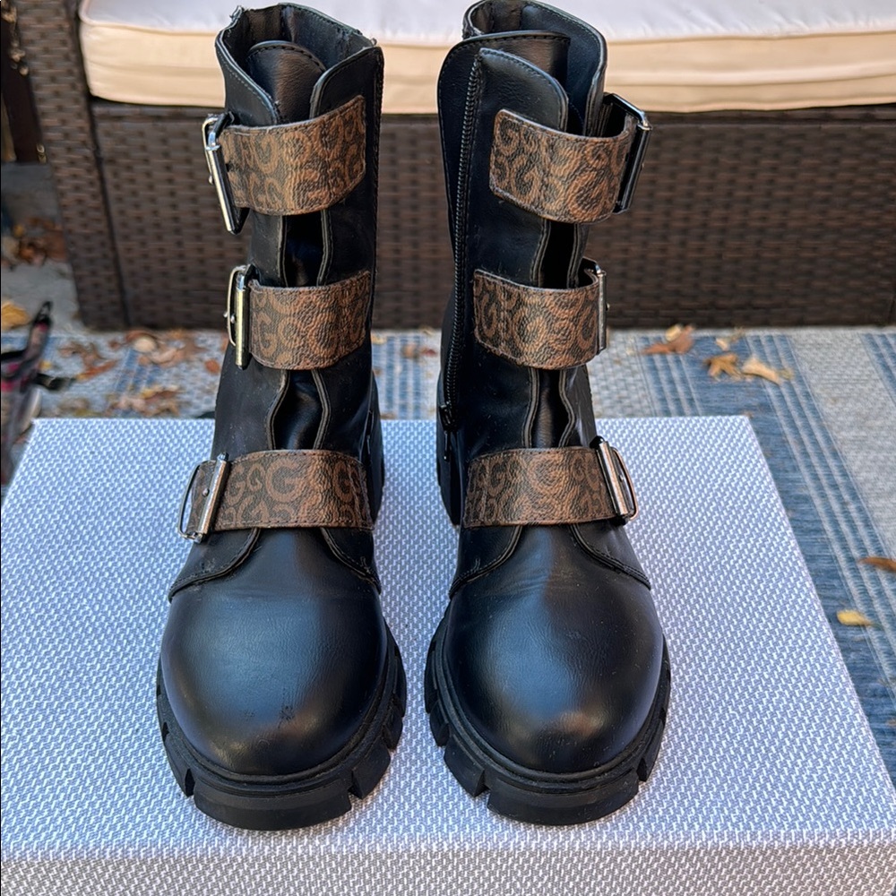 GBG Los Angeles Women's Combat Style Boots    Size 7.5M